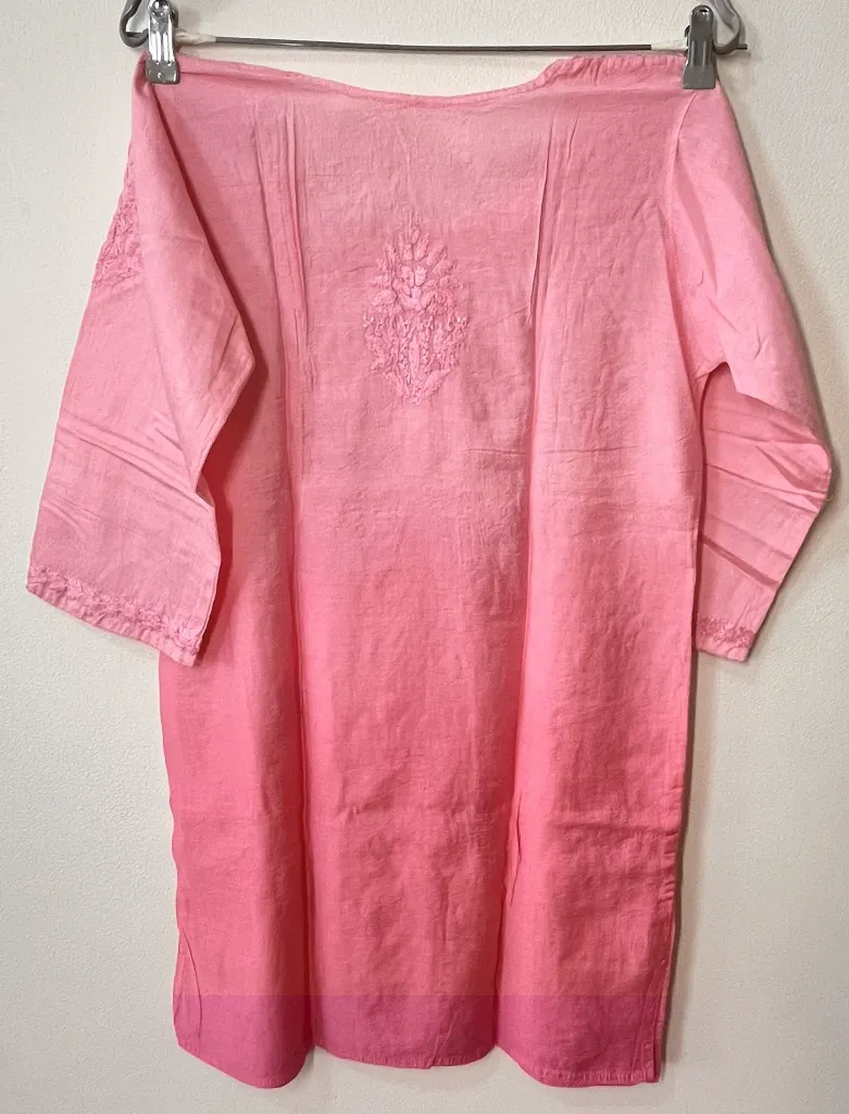 Short Kurti - Silk Cotton Lucknawi Chikankari - Shaded Pink - Pic3.webp